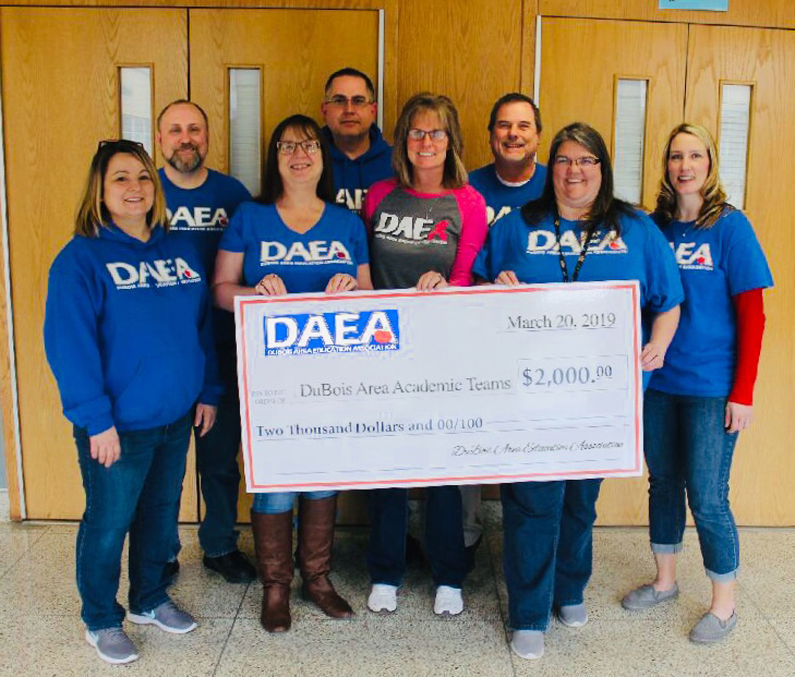 DAEA donates money